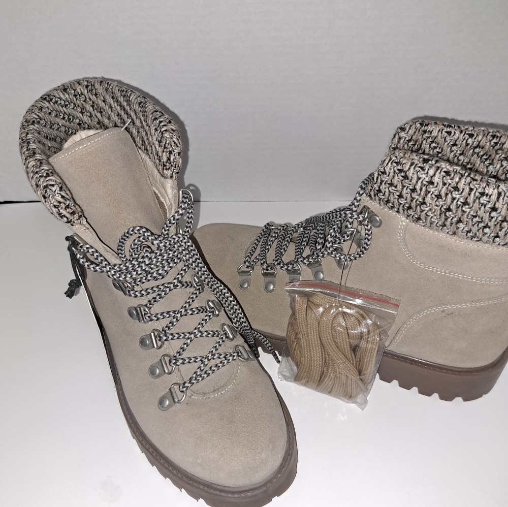 Cleo + Wolf NWT Lace Up Boots
